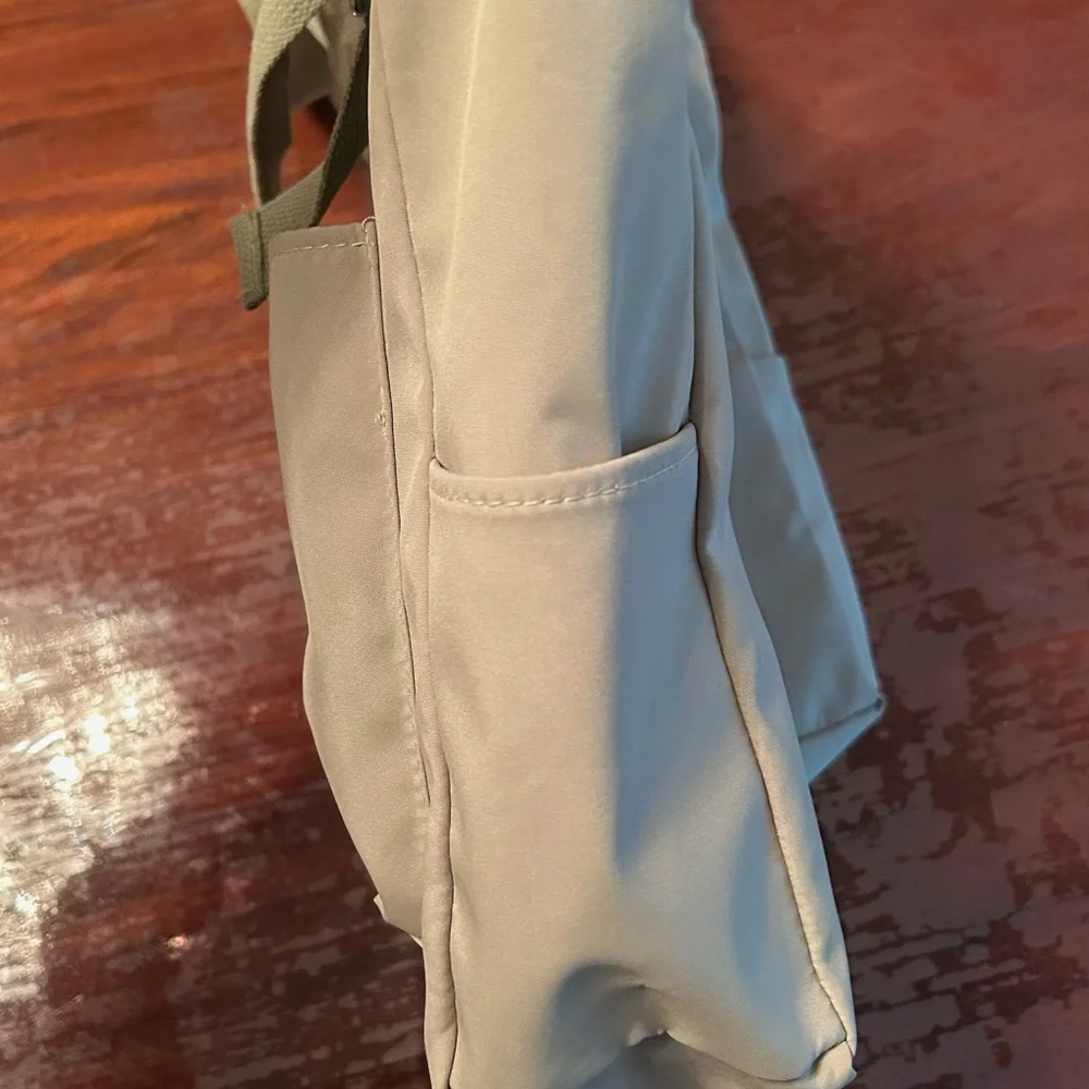 LAST CALL 🤍 sage green messenger / crossbody x shoulder / tote convertible bag